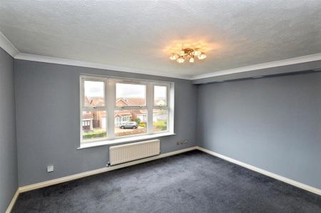 2 bedroom flat to rent - Photo 4