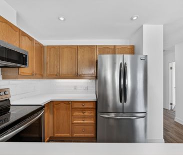 For Lease - 2 Toronto Street Unit# 1205, Barrie, Ontario - Photo 2