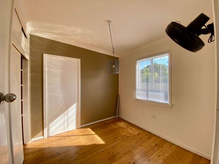 2 Bedroom - 1 Bathroom - Fishing and Affordable Living - Photo 2