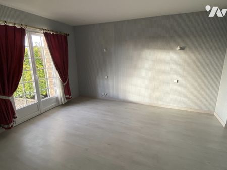 Une maison traditionnelle F6 à seulement 15 min de ROUEN - Photo 3