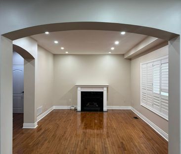 For Lease - 3681 Bloomington Crescent, Mississauga, Ontario - Photo 4