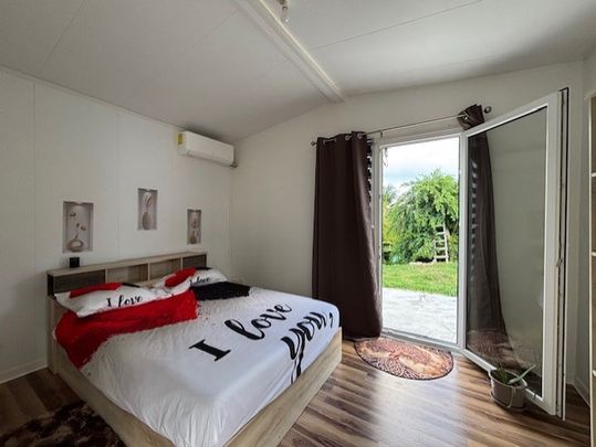Maison à louer deux pièces plus un bureau - LONGFORT IMMOBILIER - Photo 1