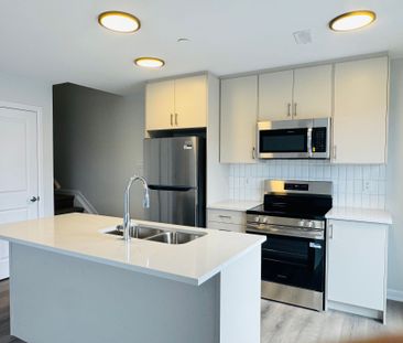 For Lease - 401 Glenroy Gilbert Drive Unit# 26, Barrhaven, Ontario - Photo 2