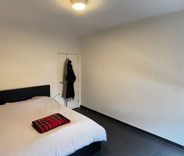 Appartement te huur in Sint-Lambrechts-Woluwe voor € 1.500 met 2 sl... - Photo 3