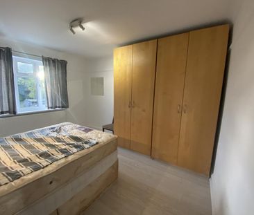 3 bedroom detached house to rent - Photo 5