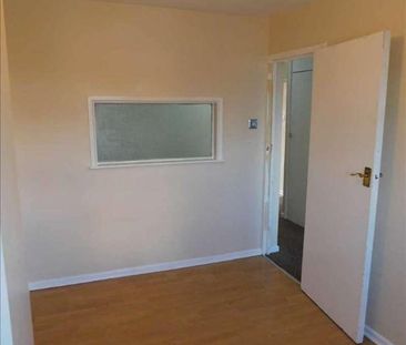 The Grove, Gravesend, DA12 - Photo 2