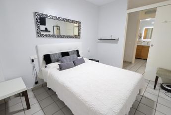 Apartamento en alquiler en Playa Flamenca. Residencial La Calma