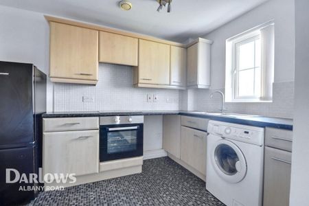 2 bedroom flat to rent - Photo 3