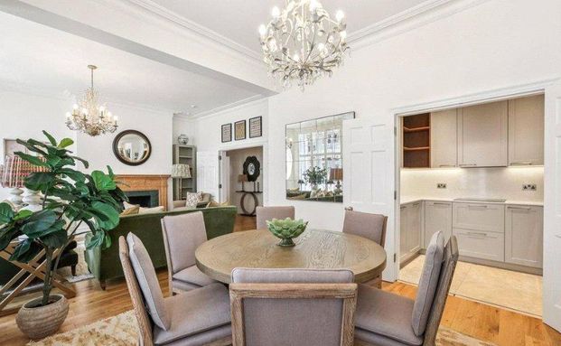 3 bedroom apartment to rent - Photo 1