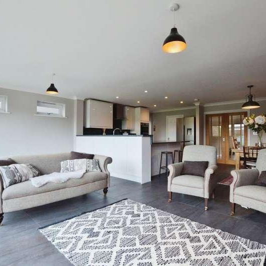 Boltons Lane, Pyrford, Woking, Surrey, GU22 - Photo 1