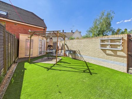 3 bedroom terraced house to rent - Photo 3