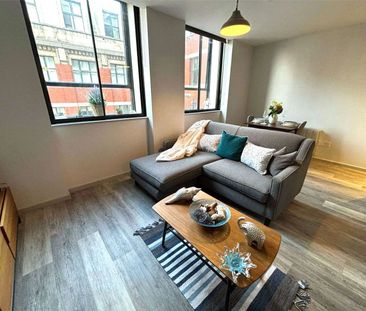 AVAILABLE NOW! Stunning Fully Furnished Studio Apartment at the Unc... - Photo 1