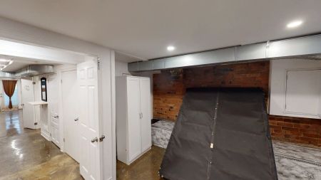 DUFFERIN ST & DUNDAS ST W — Three Bedroom - Photo 5