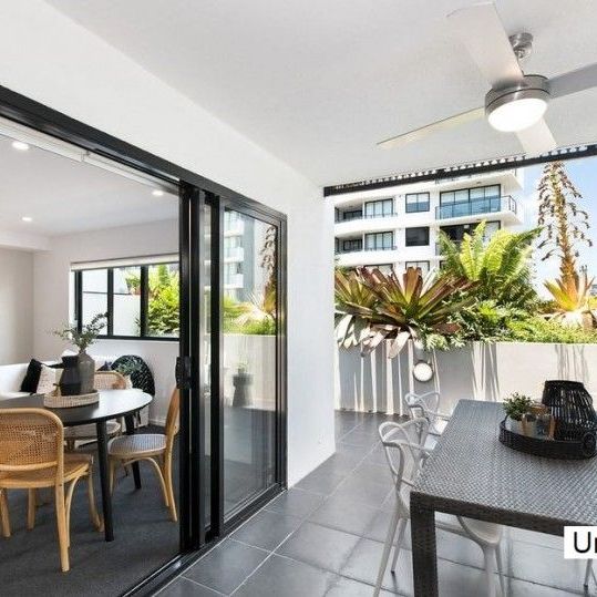 Luxury Living in the Heart of Nundah Village - Photo 1