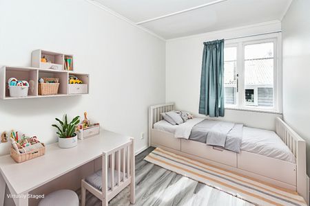 5 Bedrooms & Great Location - Photo 5