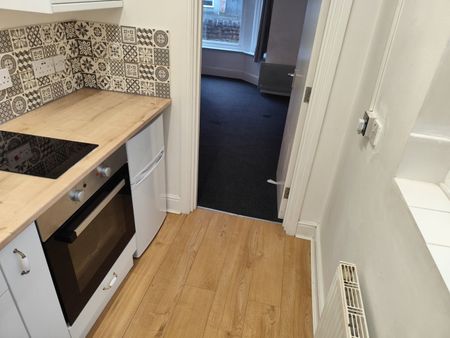 1 Bed Flat, Woodborough Road, NG3 - Photo 4