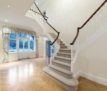 Little Bassett, Granville Road, St Georges Hill, Weybridge, Surrey,... - Photo 5