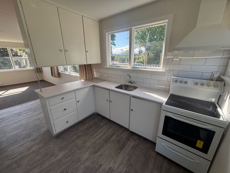 1/1 Colman Avenue, Sockburn, NZ 8042 - Photo 5