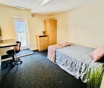 2 Bed Flat, Glossop Road, S10 - Photo 3