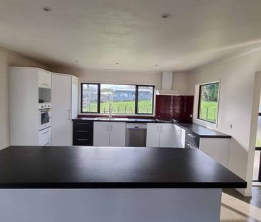 Modern Family Home - Photo 1