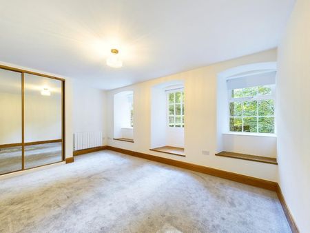 4 bedroom House To Let Total Size: 883 SQ FT - Photo 5