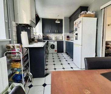 2 bedroom maisonette to rent - Photo 1