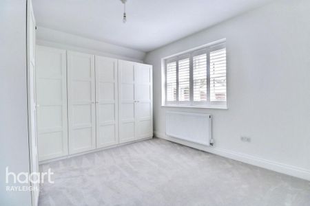 3 bedroom detached house to rent - Photo 4