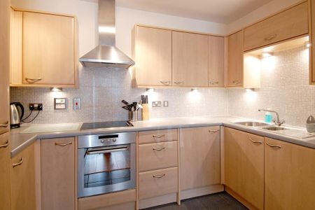 2 bedroom apartment to rent - Photo 2