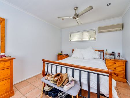 5 Stretton Drive, Helensvale - Photo 5