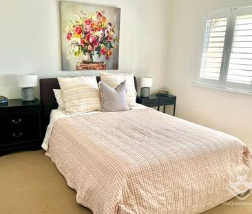 6 MONTH LEASE - FURNISHED - NORTH WARD - Photo 3