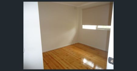 GREAT FAMILY HOME - Photo 4