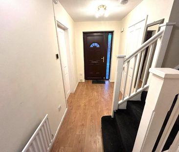 4 bedroom detached house to rent - Photo 6