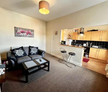 2 bedroom flat to rent - Photo 6