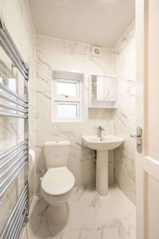 St Stephen's Road, Stratford, E6 - Photo 5