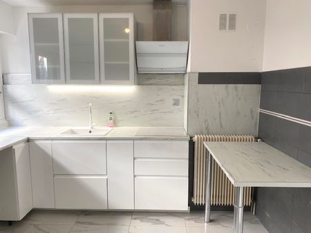 Location Appartement 4 pièces 88m² DIJON 21000 - Photo 3