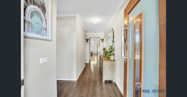 BEAUTIFUL 4 BEDROOM EAST FACING FAMILY HOUSE IN THE HEART OF STRATHTULLOH @500 Per Week - Photo 1