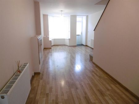 3 bedroom House To Let - Photo 2