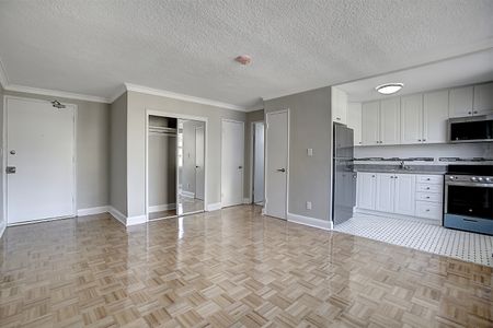 The Kingsview - Photo 4