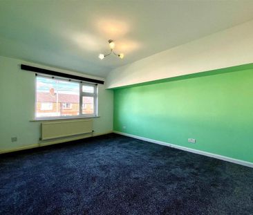 3 bedroom semi-detached house to rent - Photo 6