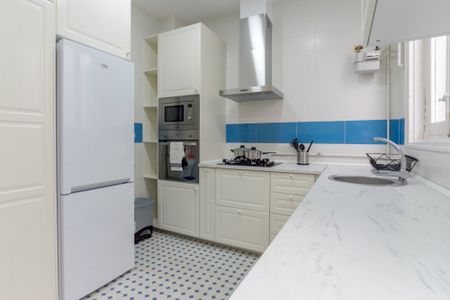 Ideal room in Carranza Street - Photo 5