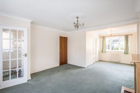 3 bedroom semi-detached house to rent - Photo 2