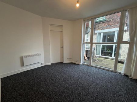 1 bedroom flat to rent - Photo 3