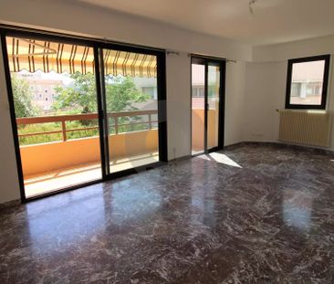 Location Appartement 3 pièces 70m² ROQUEBRUNE CAP MARTIN 06190 - Photo 2