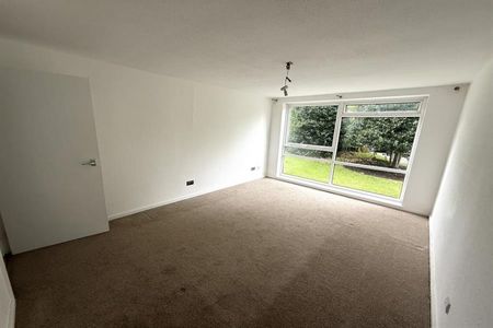Court, Sale - Photo 2