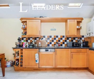 2 bedroom house to rent Foremans, Roxwell Road, Chelmsford, Essex, CM1 - Photo 5