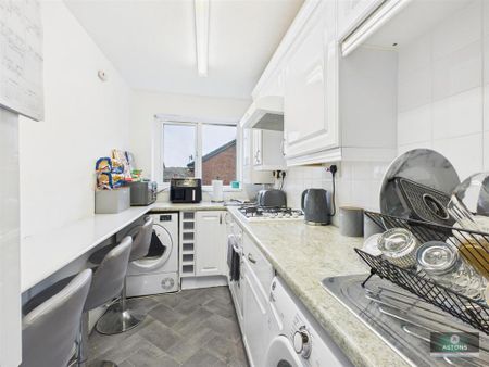 1 bedroom flat to rent - Photo 4