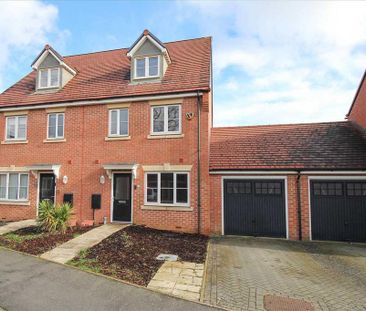 4 bedroom semi-detached house to rent - Photo 4