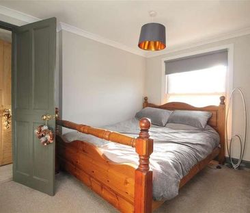 Gold Street, Hanslope, Milton Keynes, MK19 - Photo 2