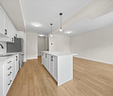 For Lease - 619 Bee Pollen Way, Kanata, Ontario - Photo 2