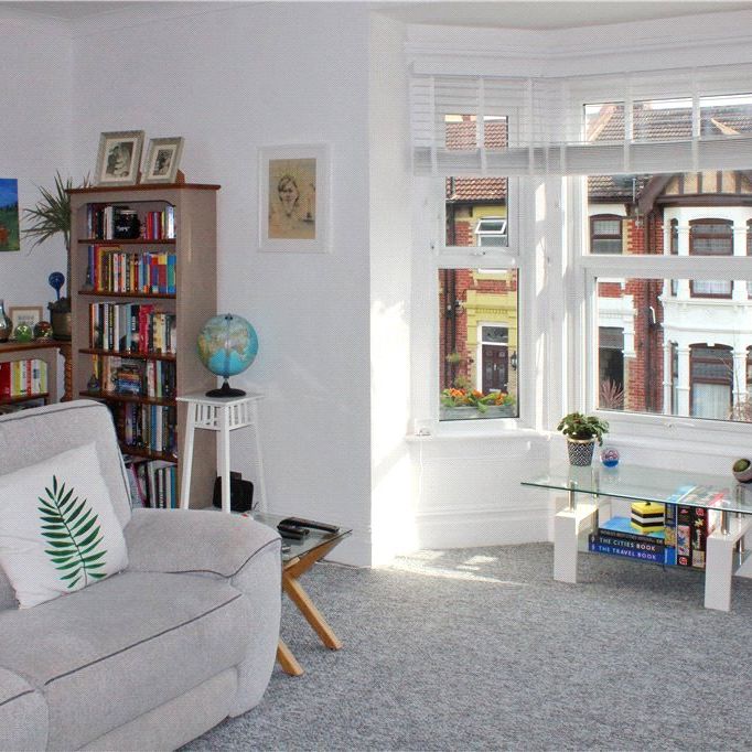 2 bedroom apartment to rent Wadham Road, Portsmouth, Hampshire, PO2 - Photo 1